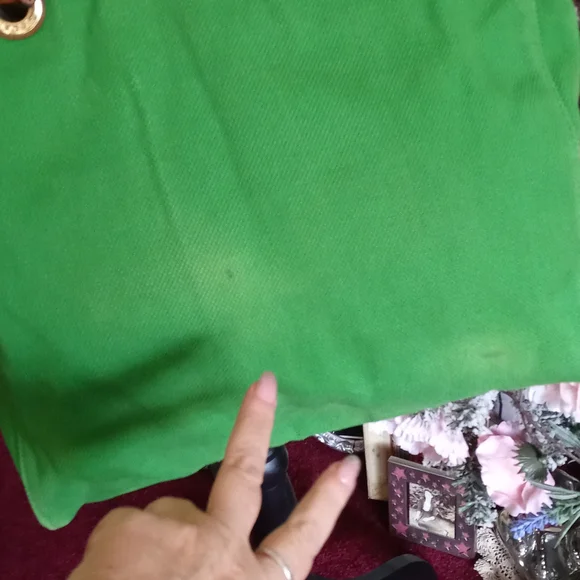 Michael Kors Green Shoulder Bag - Picture 2 of 14